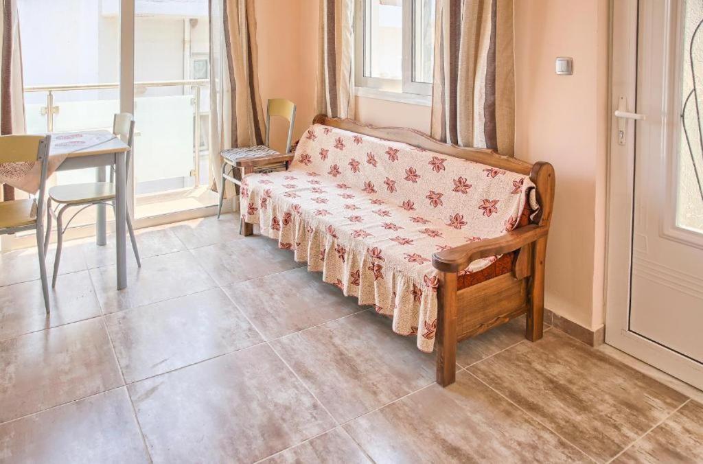 Despinas Seafront Apartments,ハラキ エクステリア 写真